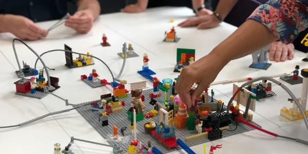 How MBA Clubs and Projects Sharpen Your Team Leadership