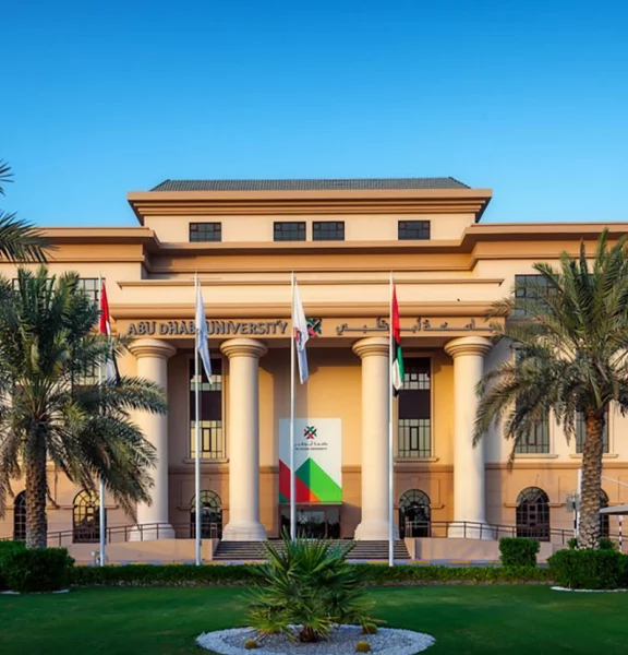 Abu Dhabi University: College of Business