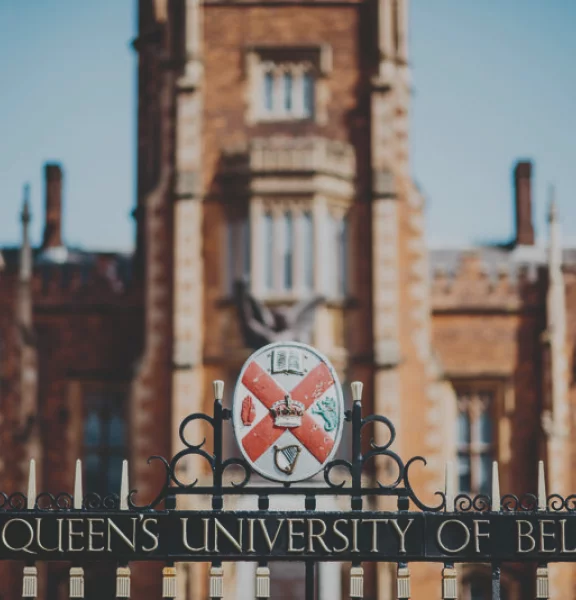 Queen's University Belfast: Queen's Business School